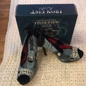 Iron Fist Zombie Glow in the Dark heel size 11